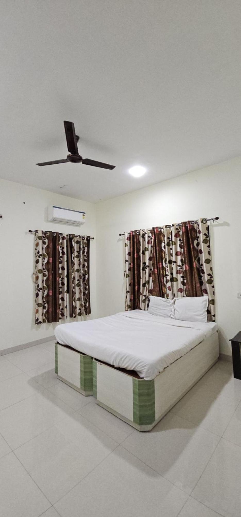 Blue Bell Homestay Lonavala Exterior foto